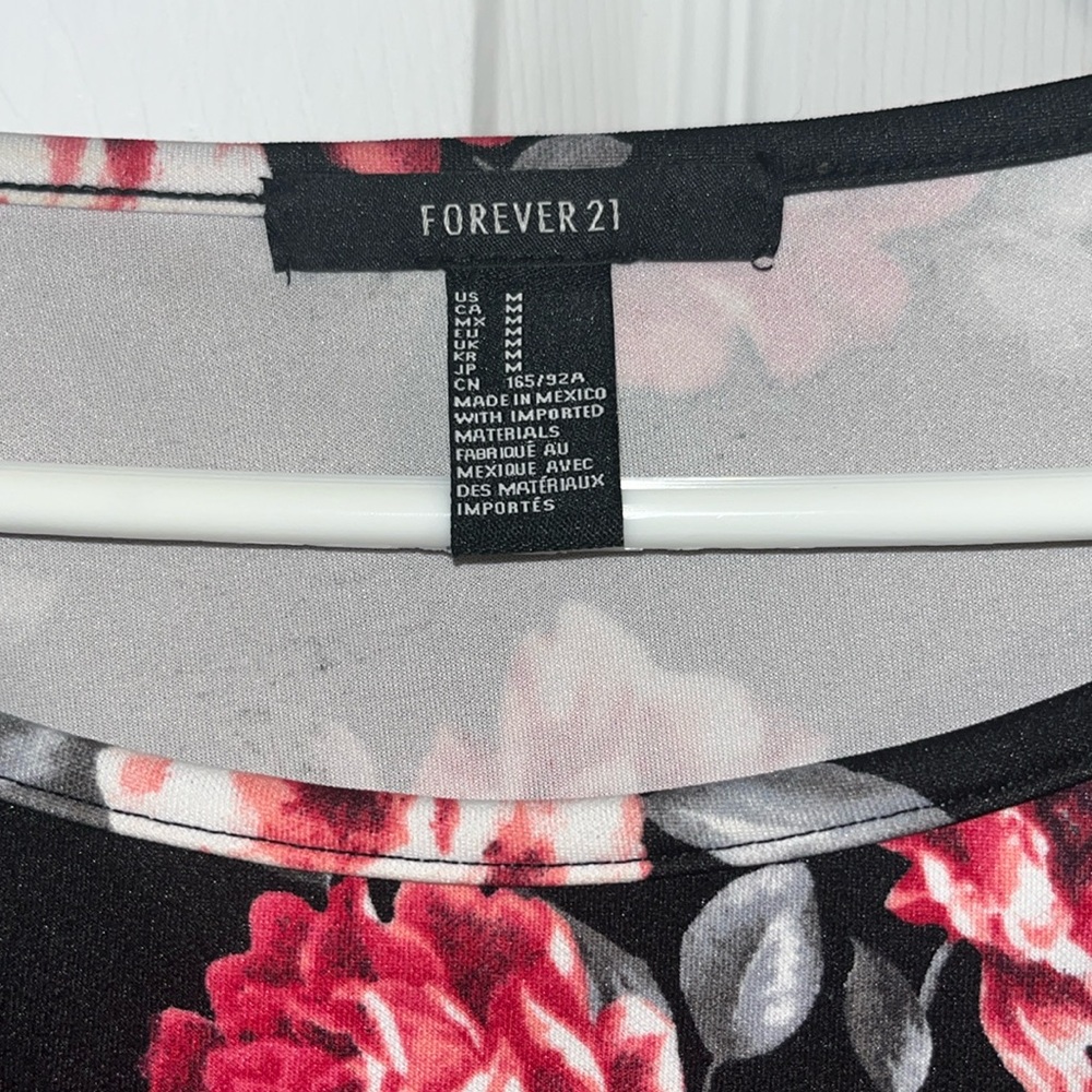 Crop top.